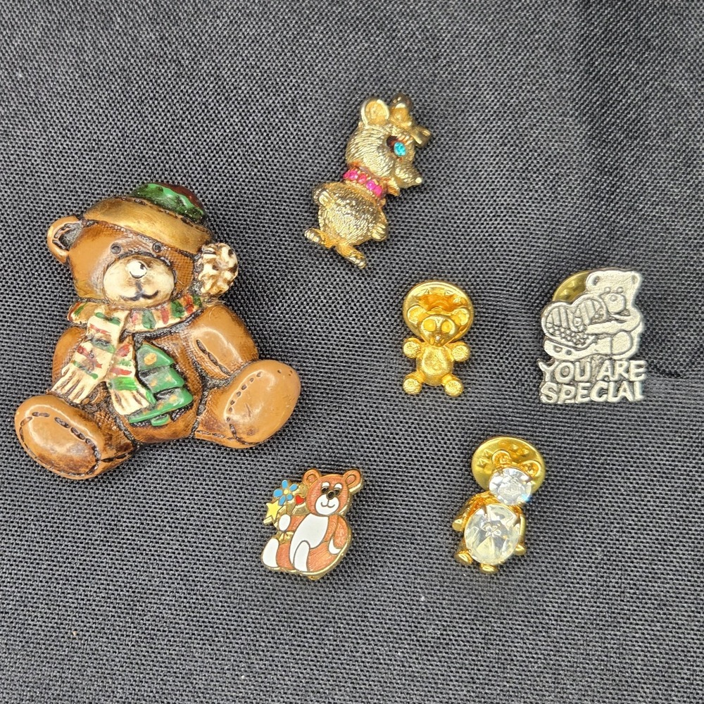 Vtg Bear Pin Lot Gold Tone Enamel Rhinestone Teddy Brooch Set‎ Cozy Kitsch